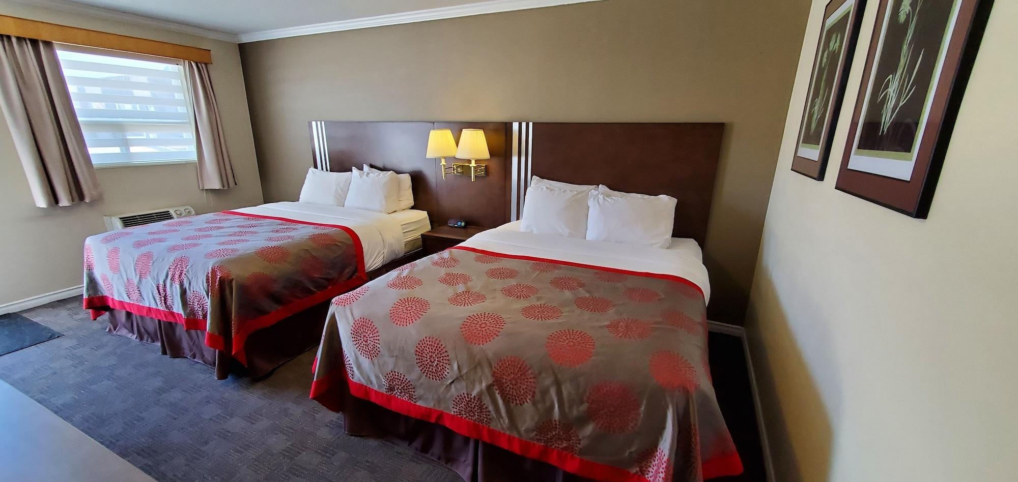 Grand Forks Inn Kültér fotó
