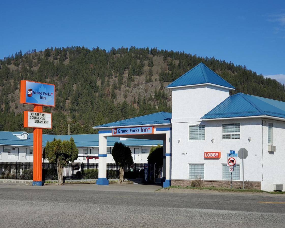 Grand Forks Inn Kültér fotó