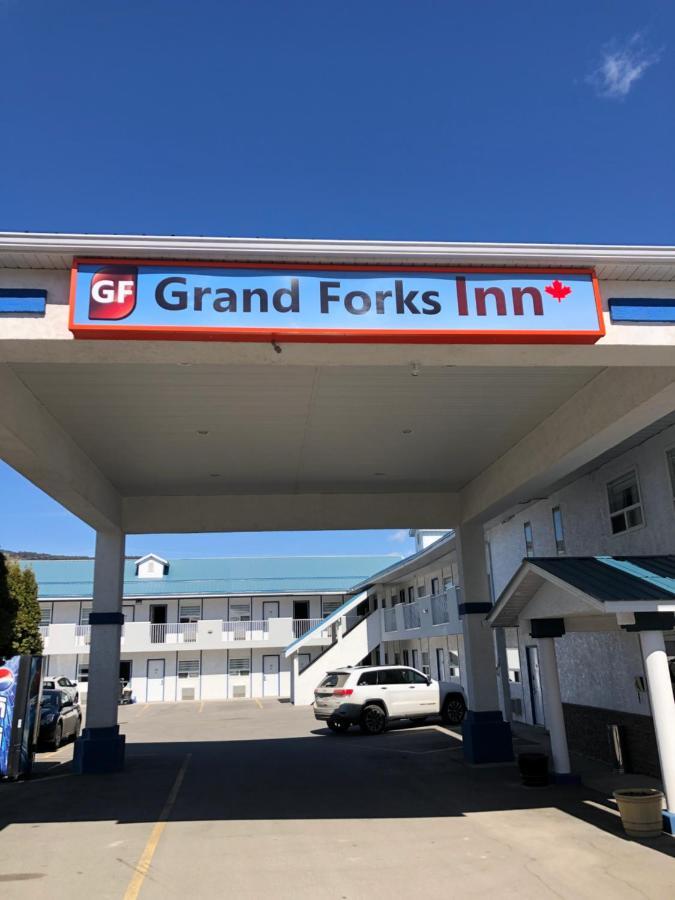 Grand Forks Inn Kültér fotó